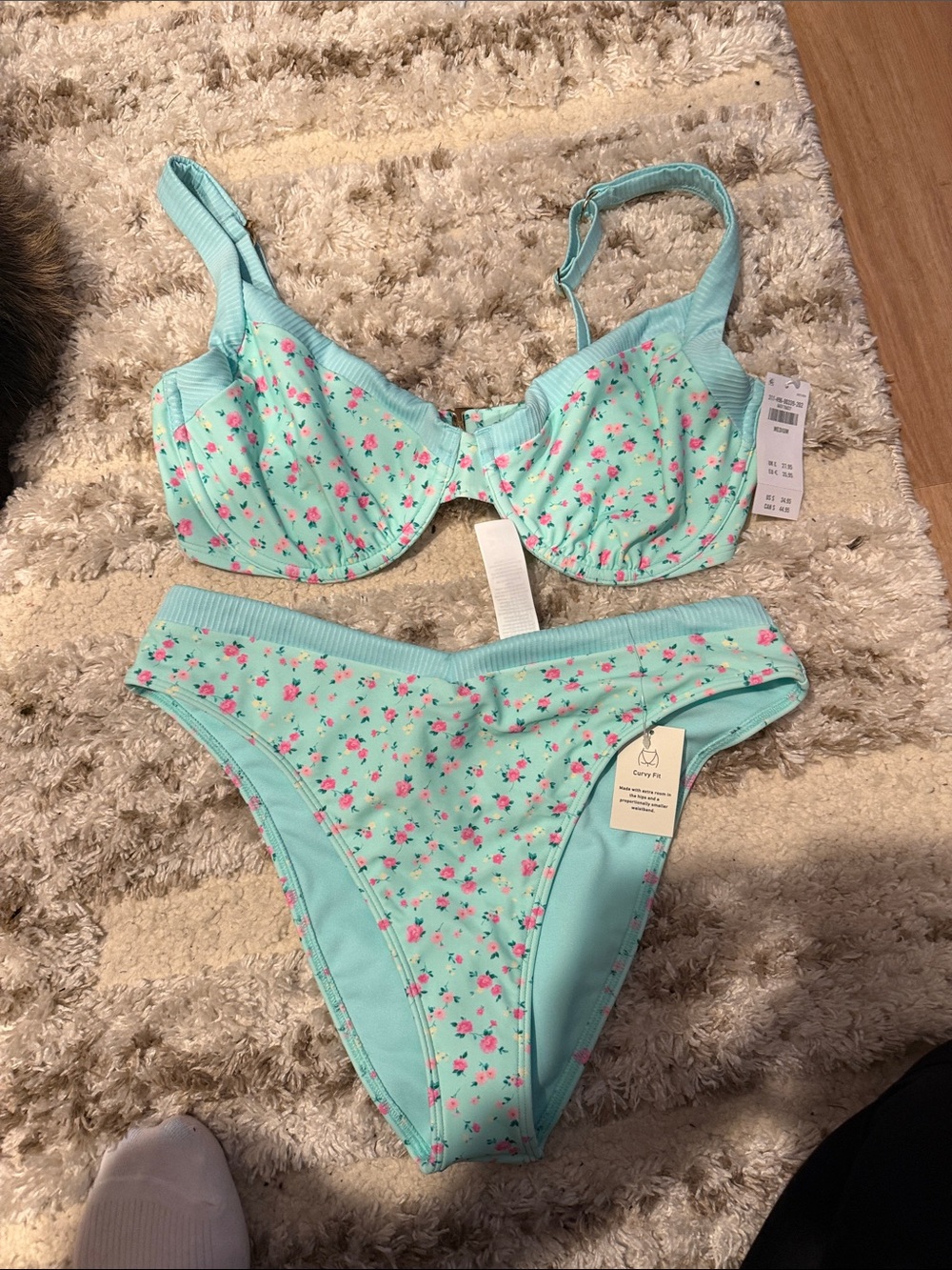Hollister Light Aqua Floral Underwire Bikini Set curvy fit size M